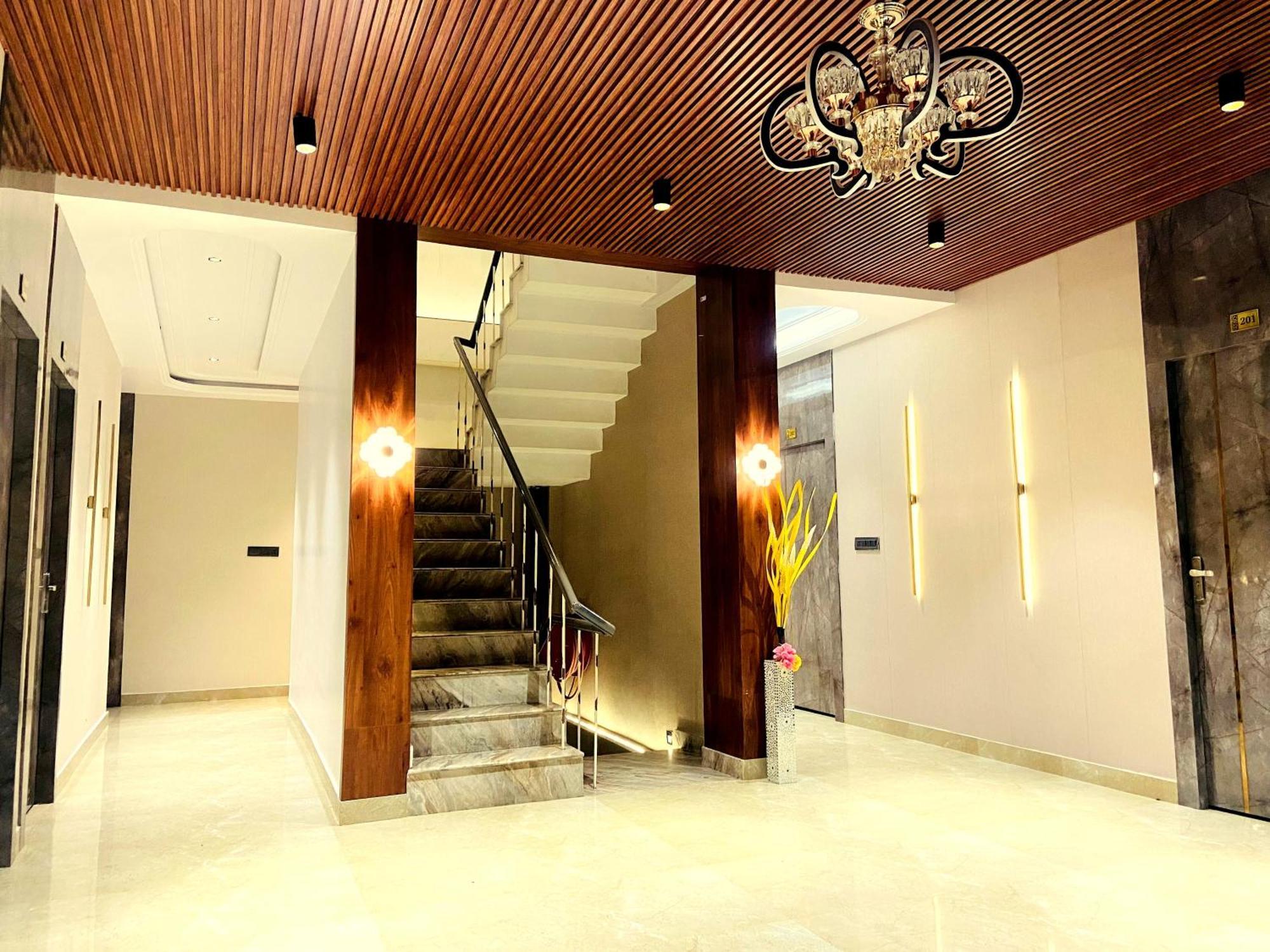Krishna Residency - A Boutique Hotel Bareilly Ngoại thất bức ảnh