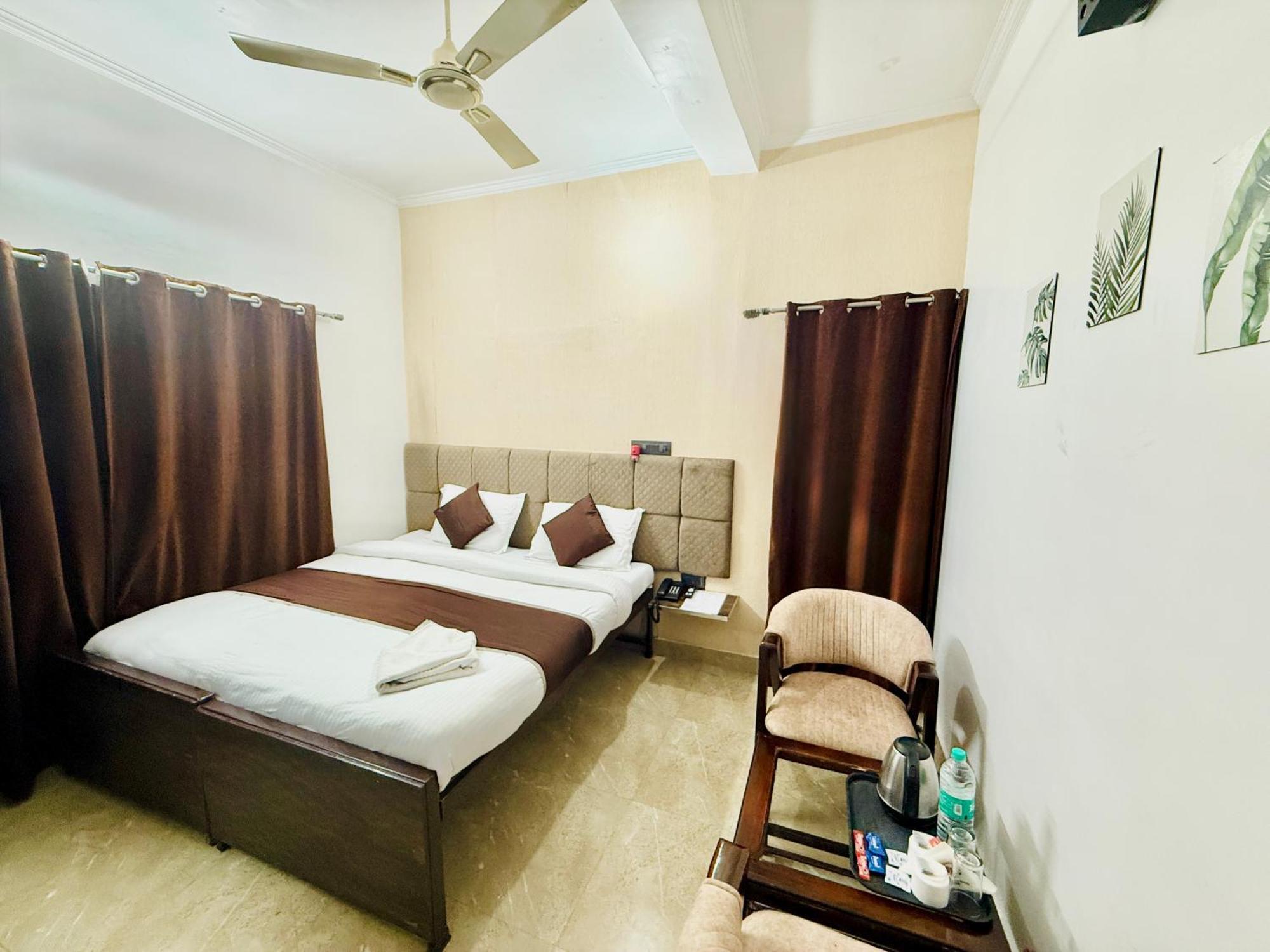Krishna Residency - A Boutique Hotel Bareilly Ngoại thất bức ảnh